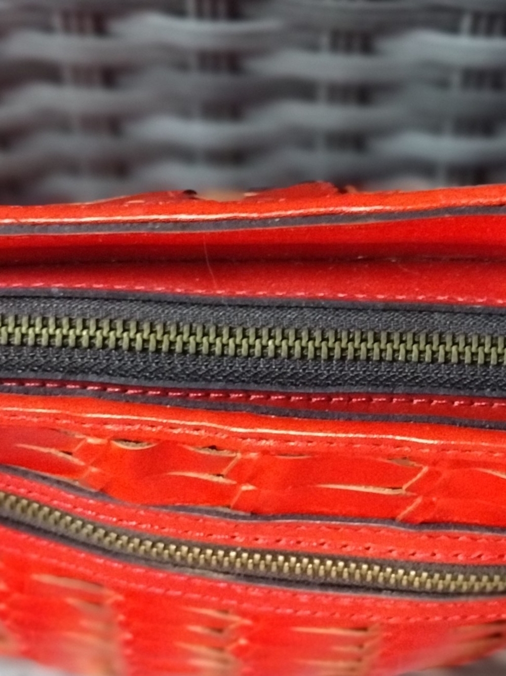 Patricia Nash Red Woven Leather Crossbody Bag with Gold Hardware - Picture 4 of 5